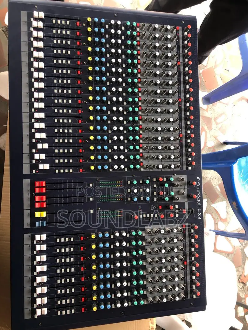 Soundcraft Lx9 24-channel Professional Live Audio Mixer