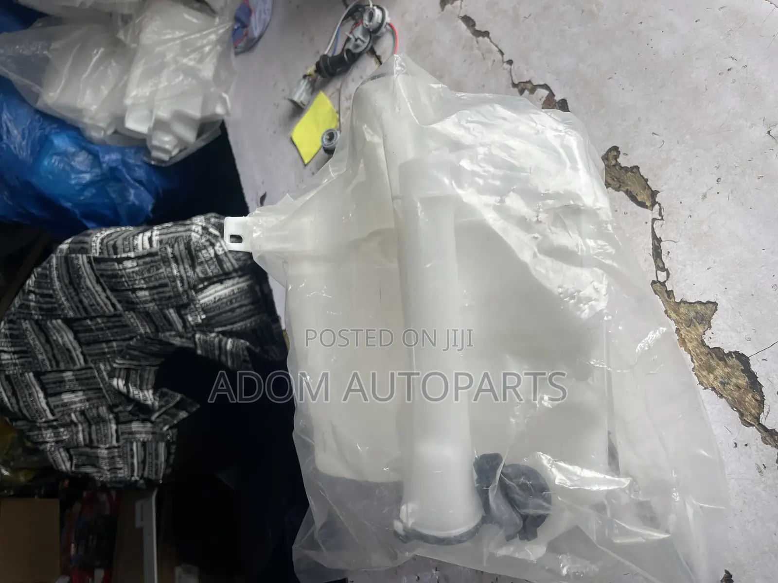 Corolla Water Reservoir Coolant 2013 2014 2015 2016