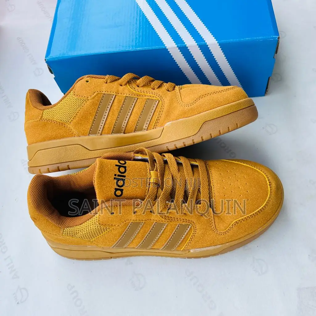 Adidas Sneaker