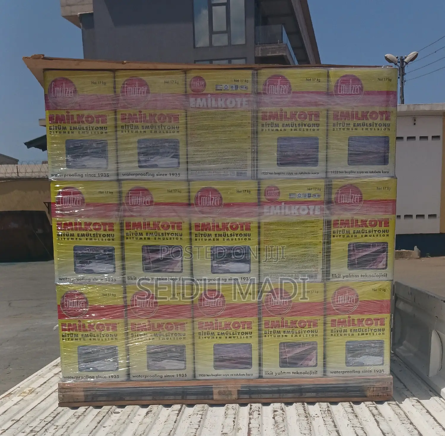 17kg Emilkote Waterproof Black Bitumen.