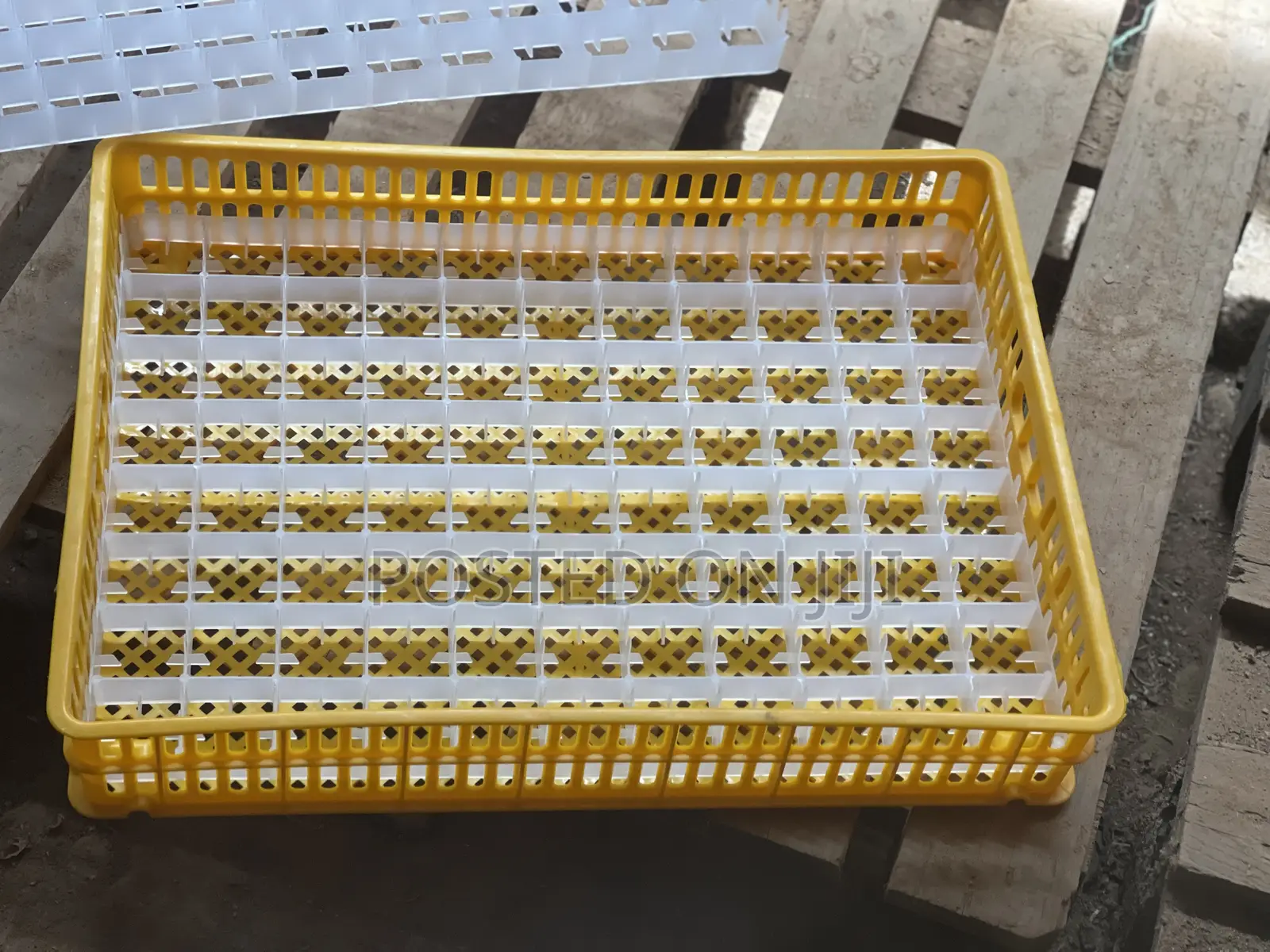 Hatching Crate and Basket