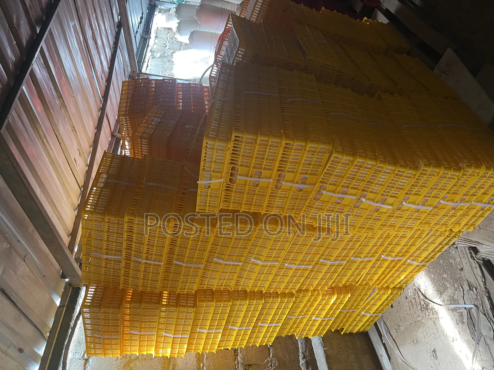 Hatching Crate and Basket