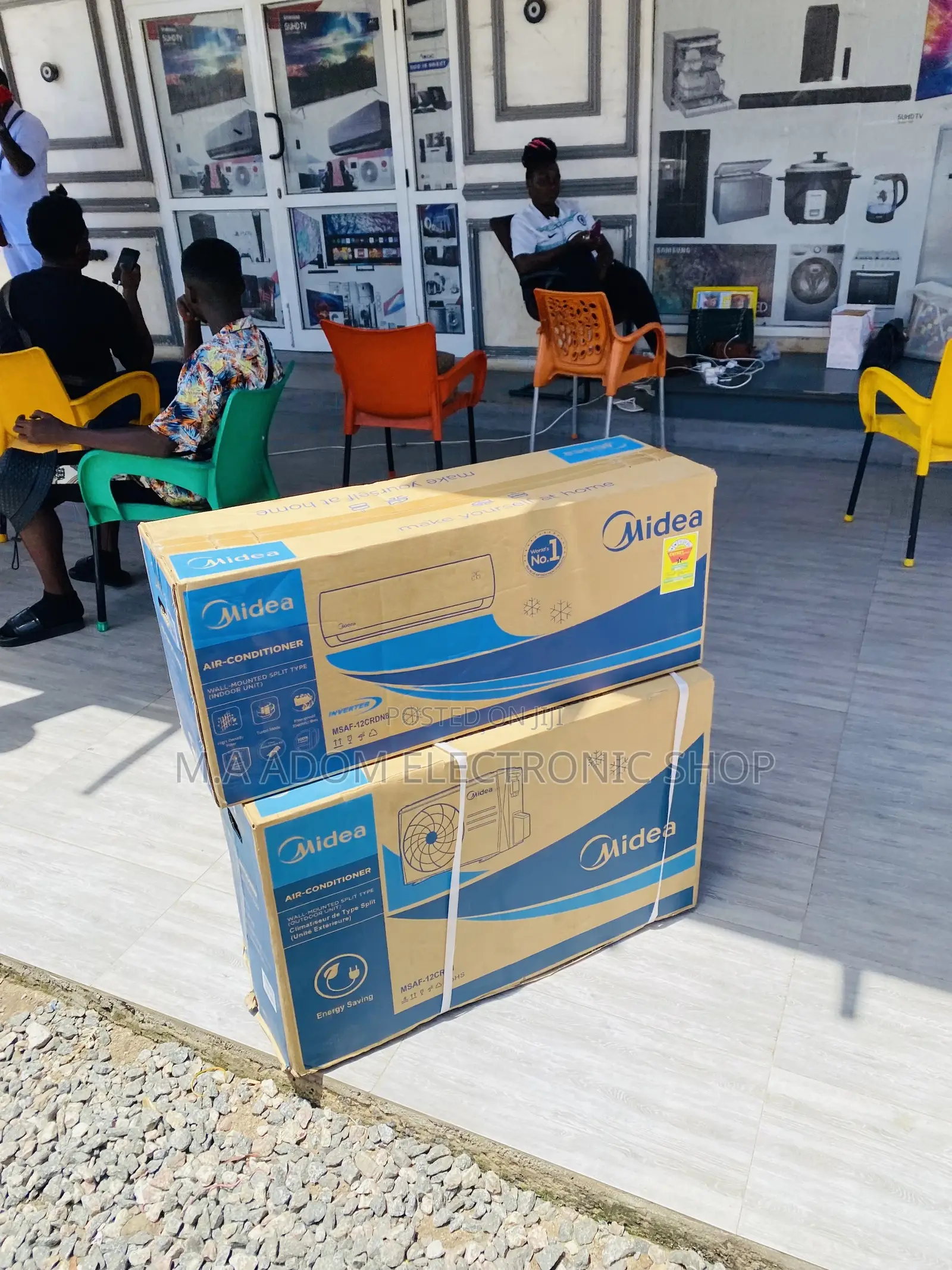 Fast Chilling Midea 1.5hp Split Type Air Conditioner.