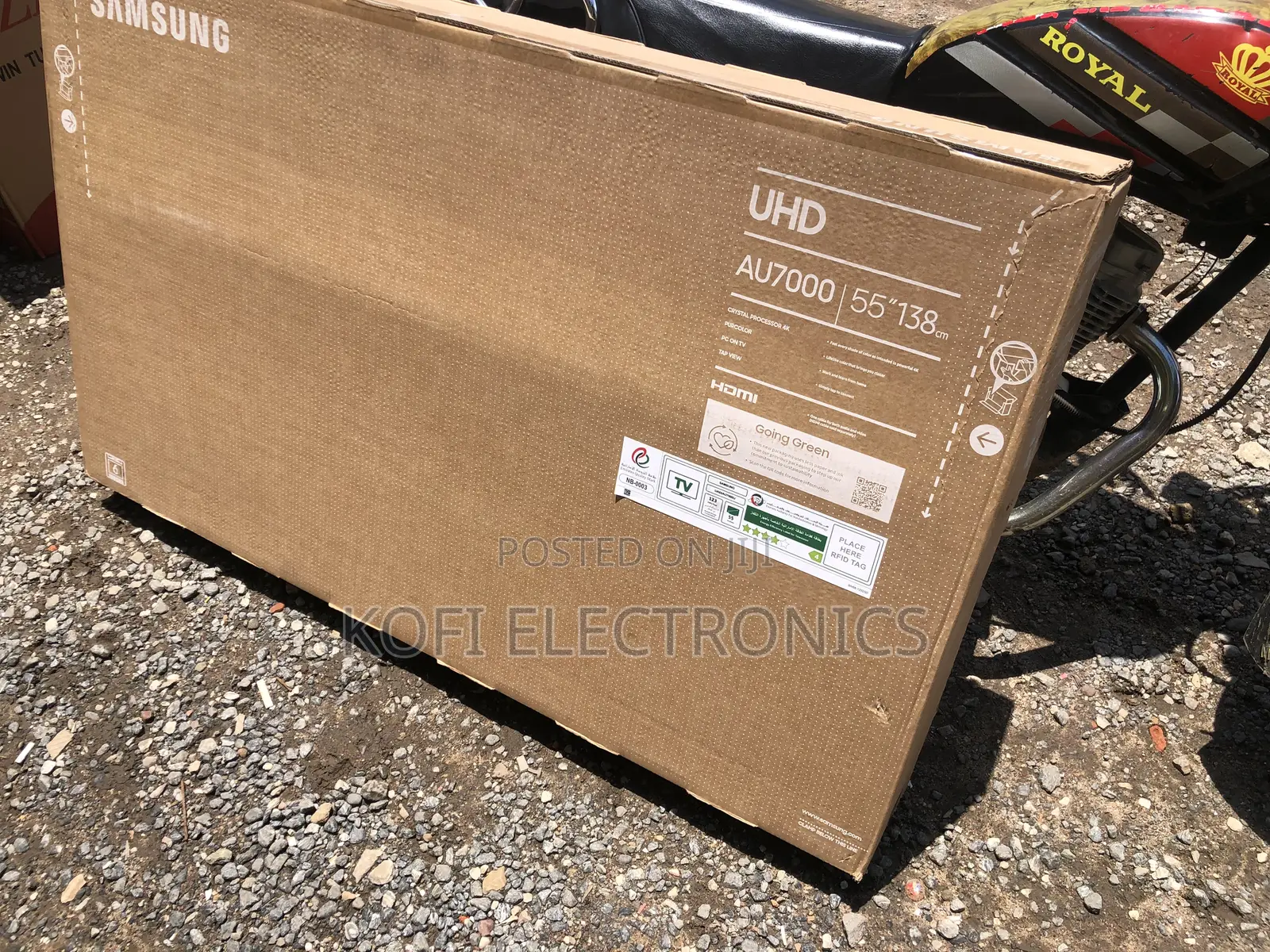 (Lifelike Shade of Color)Samsung 55′′ AU7000 UHD Smart TV