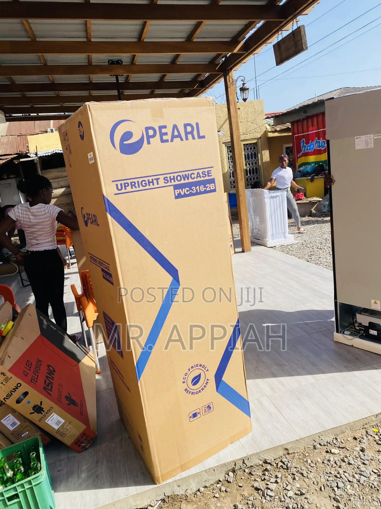 Energy Sufficient Pearl PVC-316-2b 1 Door Display Fridge.