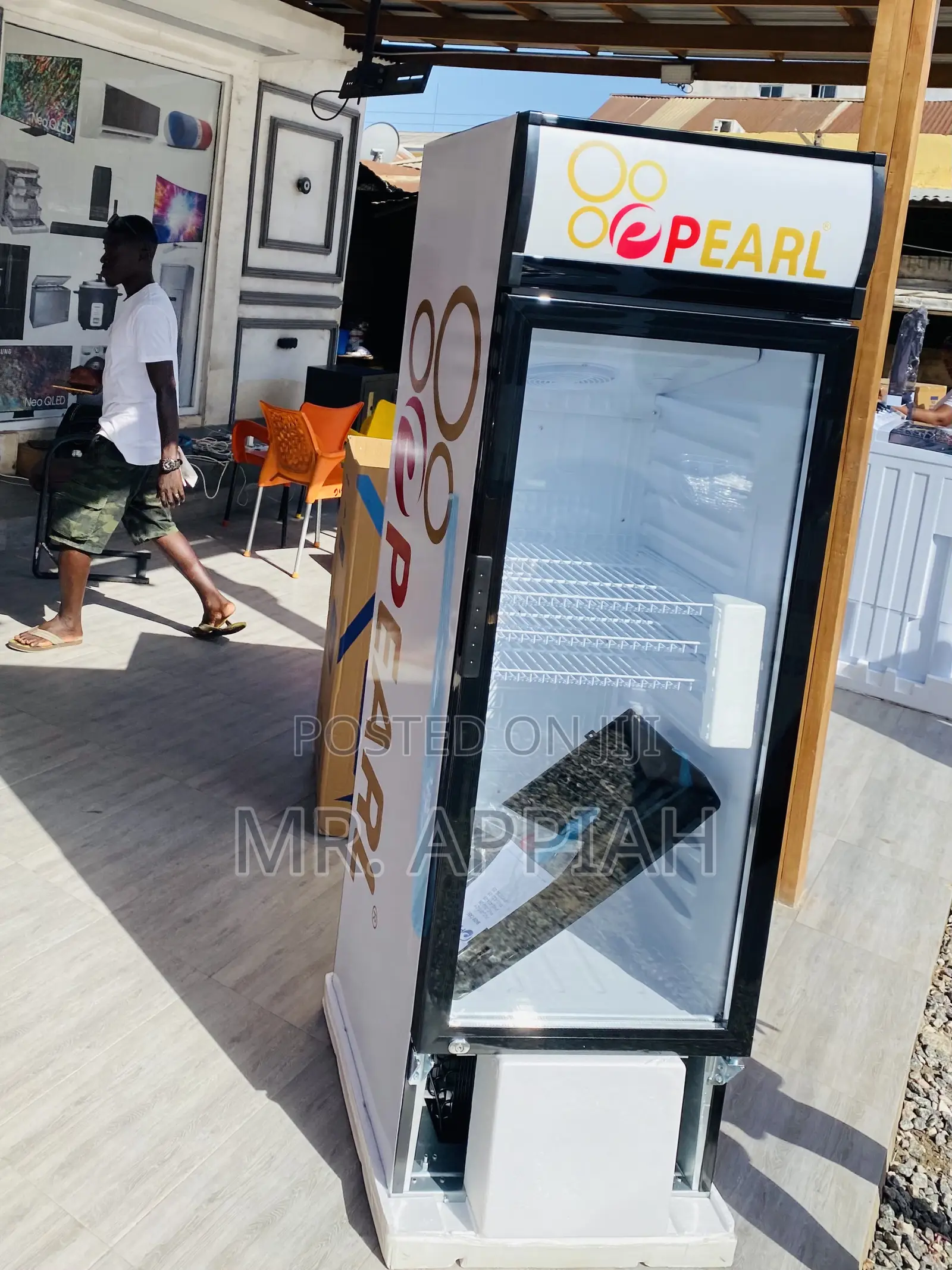 Latest and Affordable PearlPvc-316-2b 1 Door Display Frigde