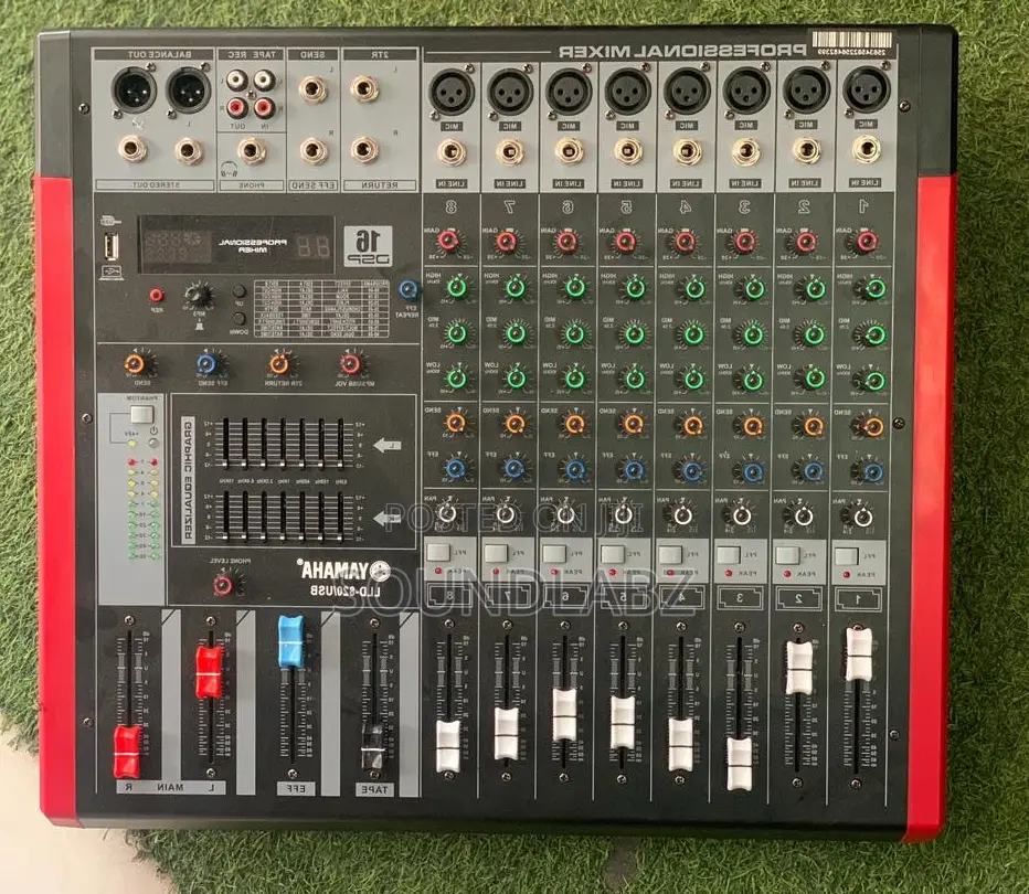 Yamaha 8 Channel Powered Mixer (Lld-820/Usb)