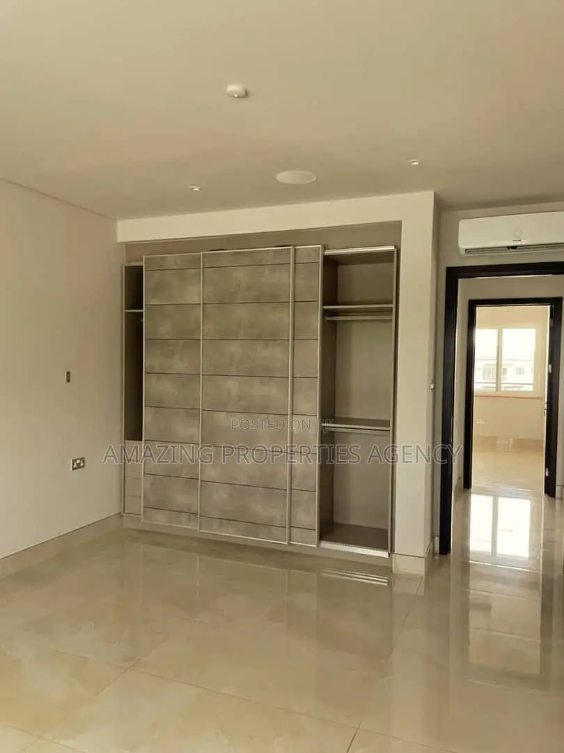 4bdrm House in Cantonments for sale