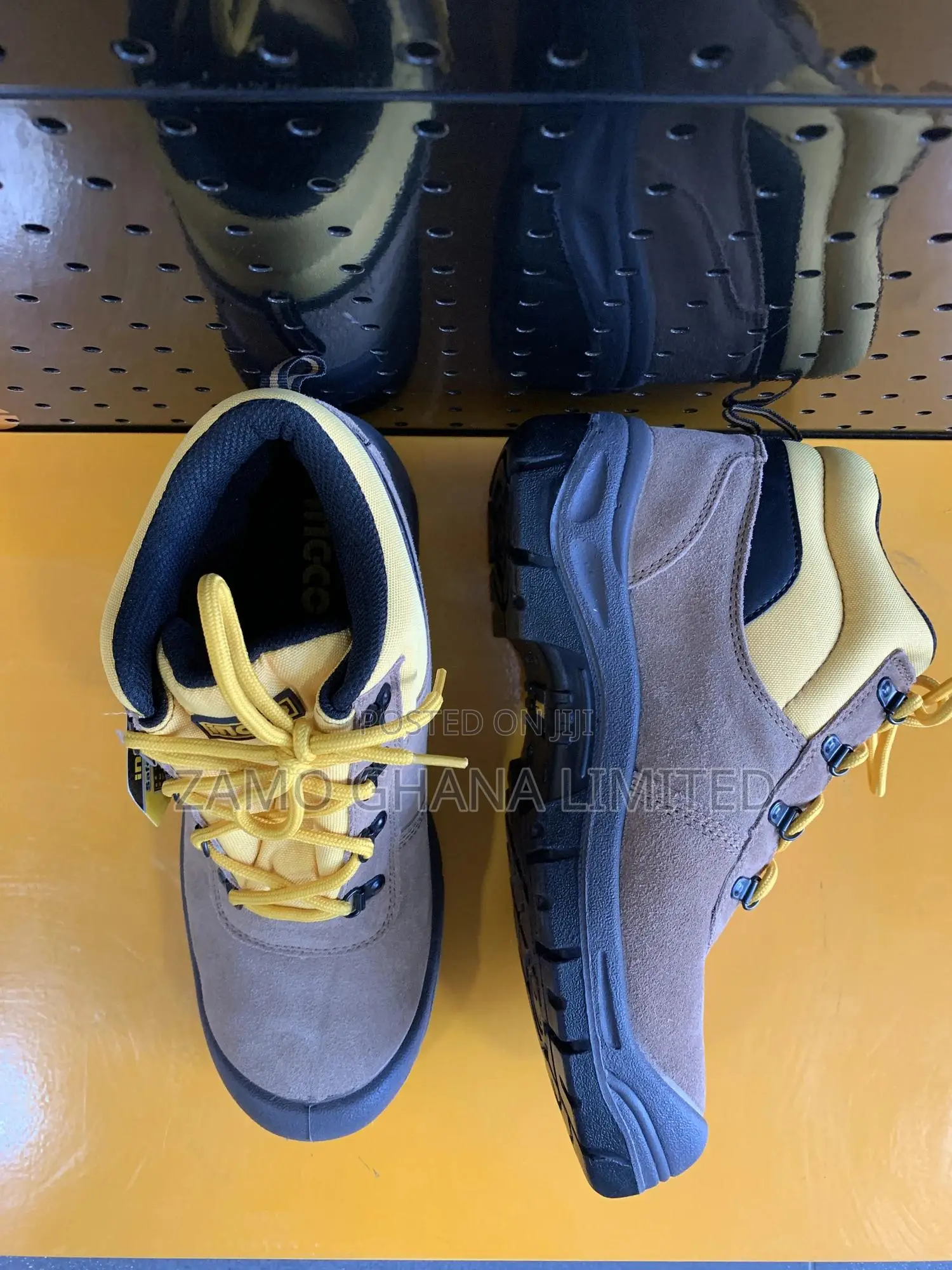 Safety Boots (Sizes 41/42/43/44) - Ssh02sb.41