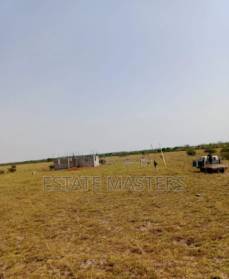 Ssettle on Registered Land at Estate Masters