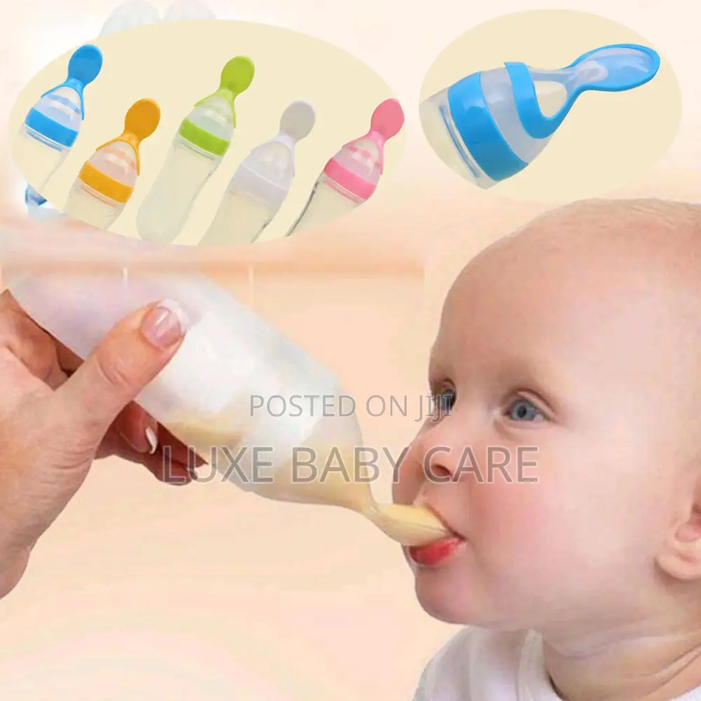 Silicone Squeeze Feeding Bottle With Spoon