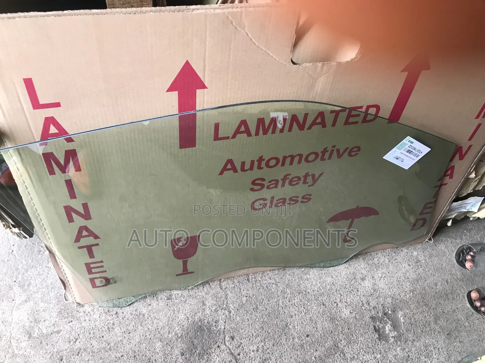 Ford F-150 2020-2022 Door Glass (Front Left)