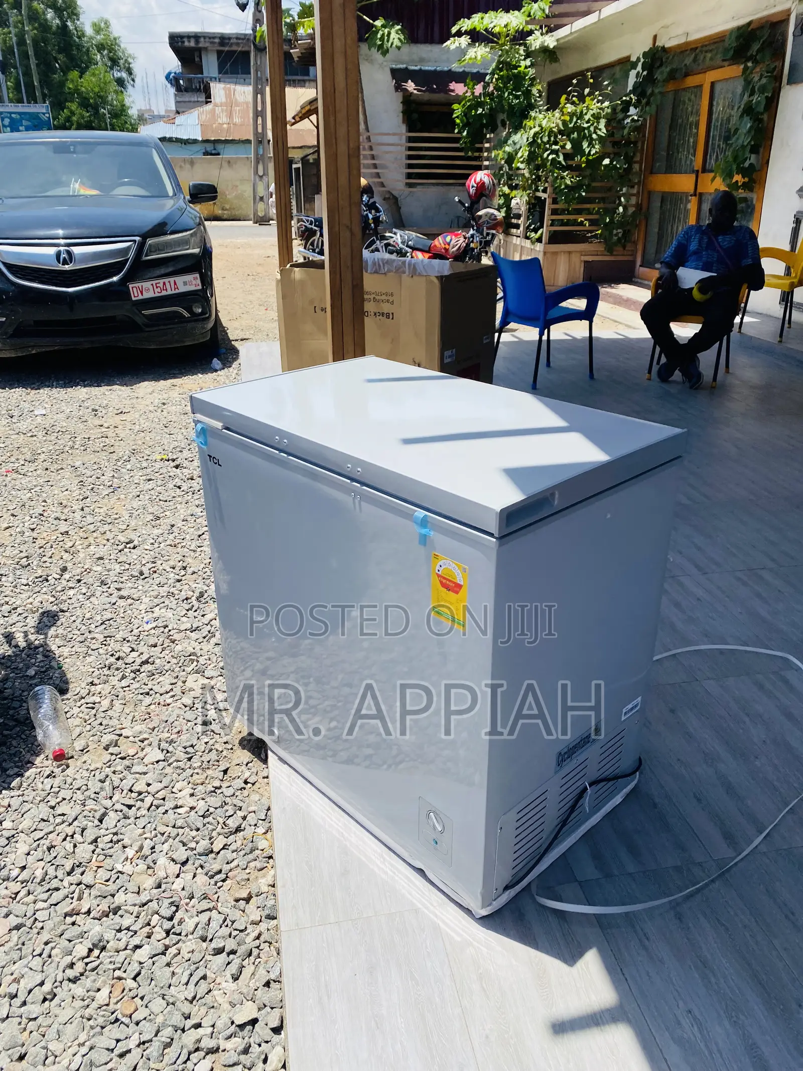 High Quality TCL 208 Single Door Chest Freezer.
