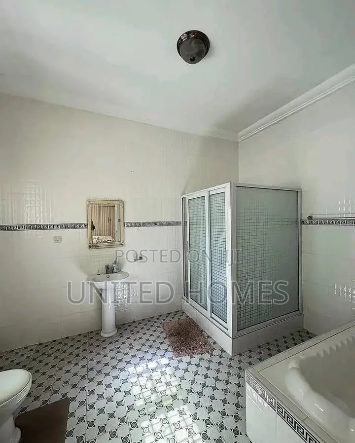Furnished 3bdrm House in North Legon for sale