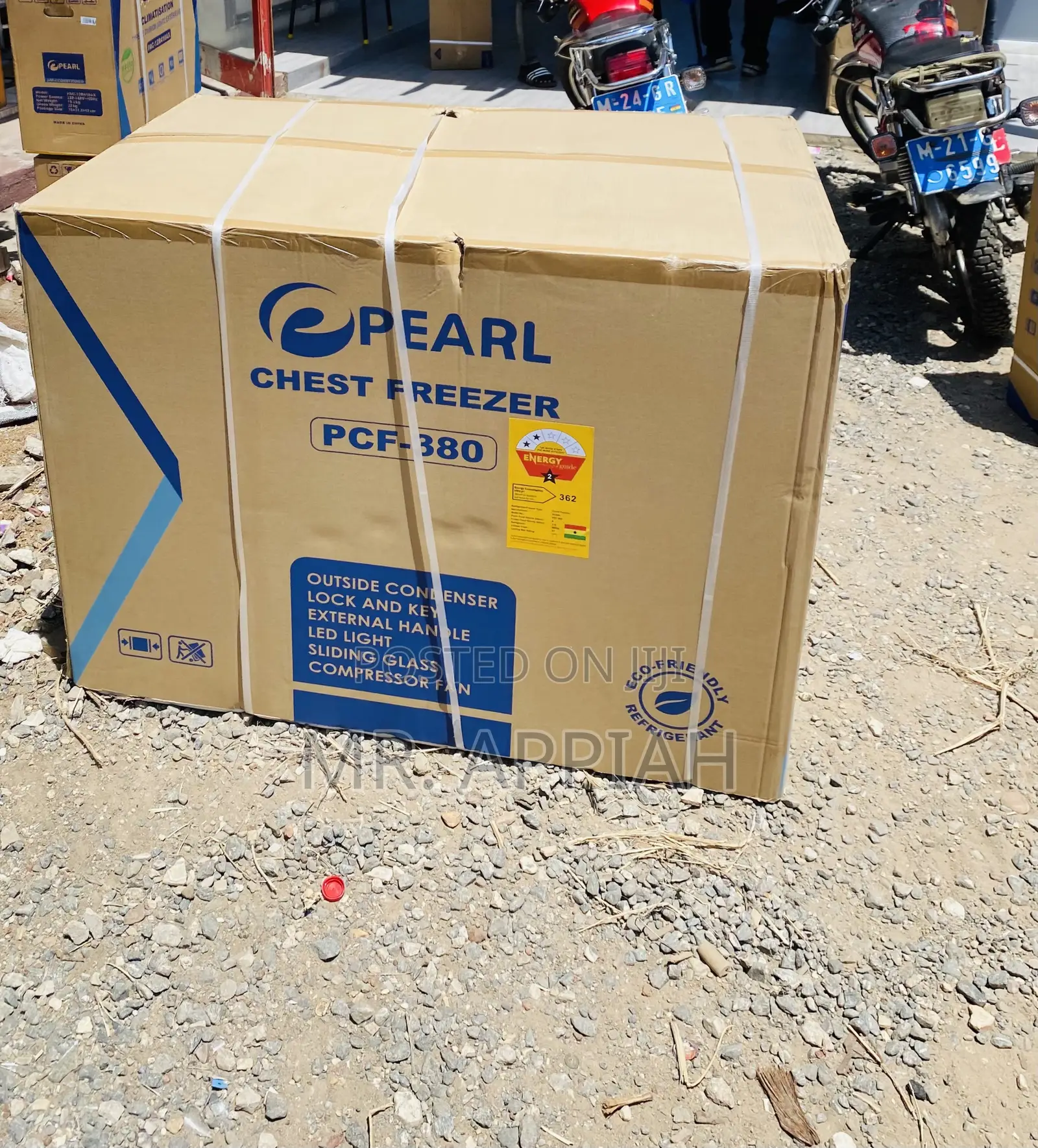 Sleep Design Pearl PCF-380 1 Door Chest Freezer.