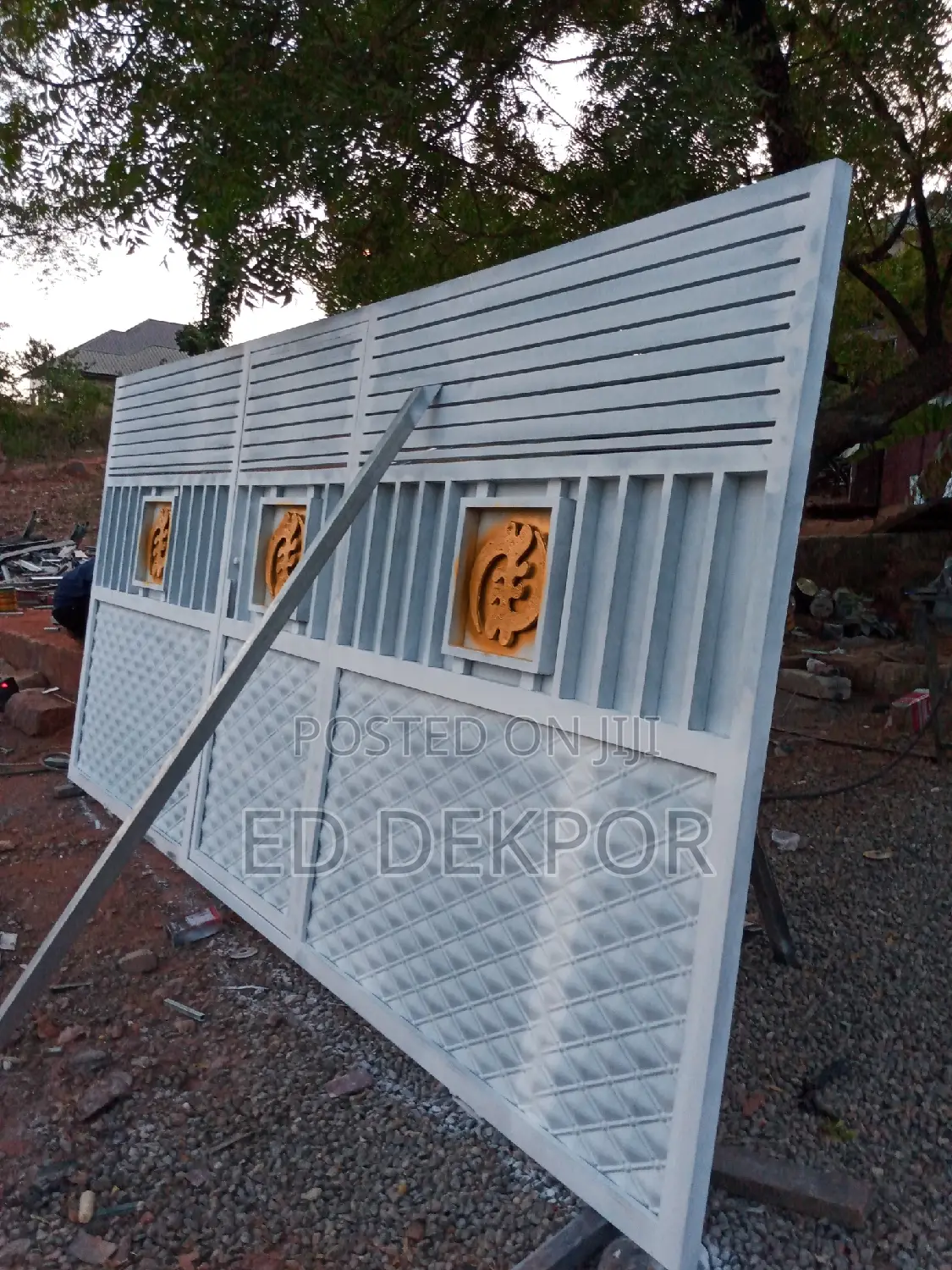 Yellow Design Gate