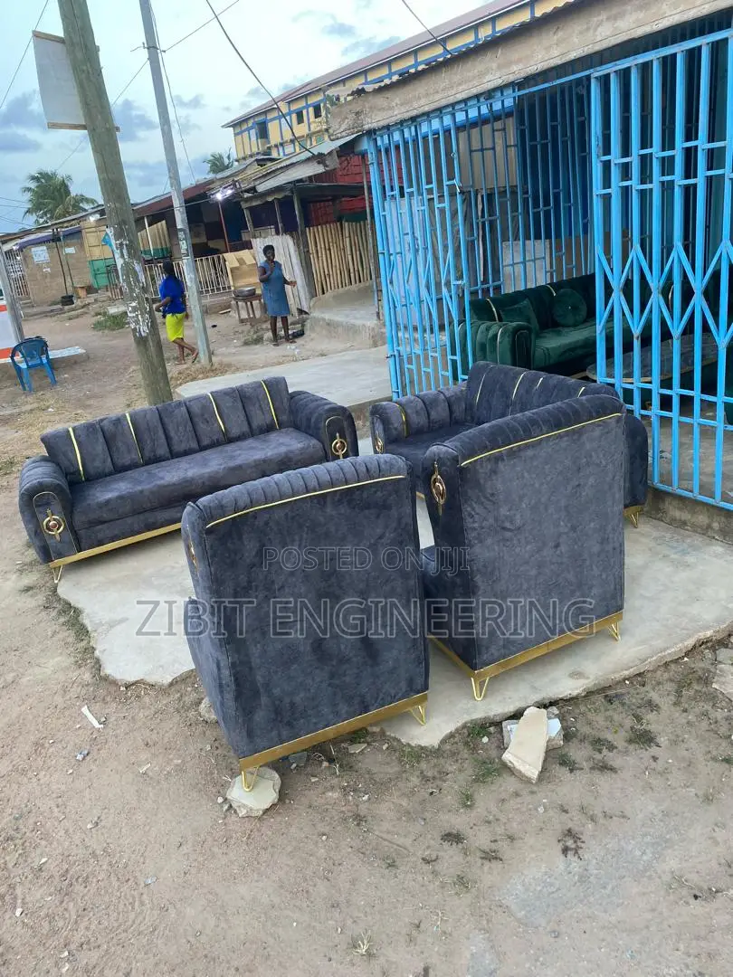 Quality Accent Sofa Set