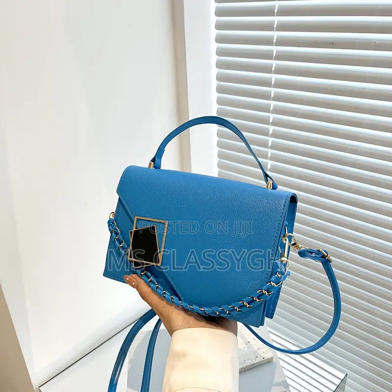 Square Shoulder Bag Chain Handle Small Handbags Designer Sol