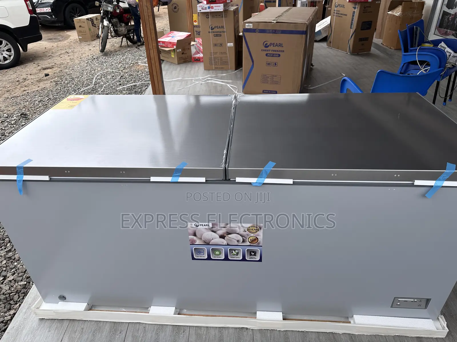 PCF-850 Chest Freezer Double Door Pearl Grey