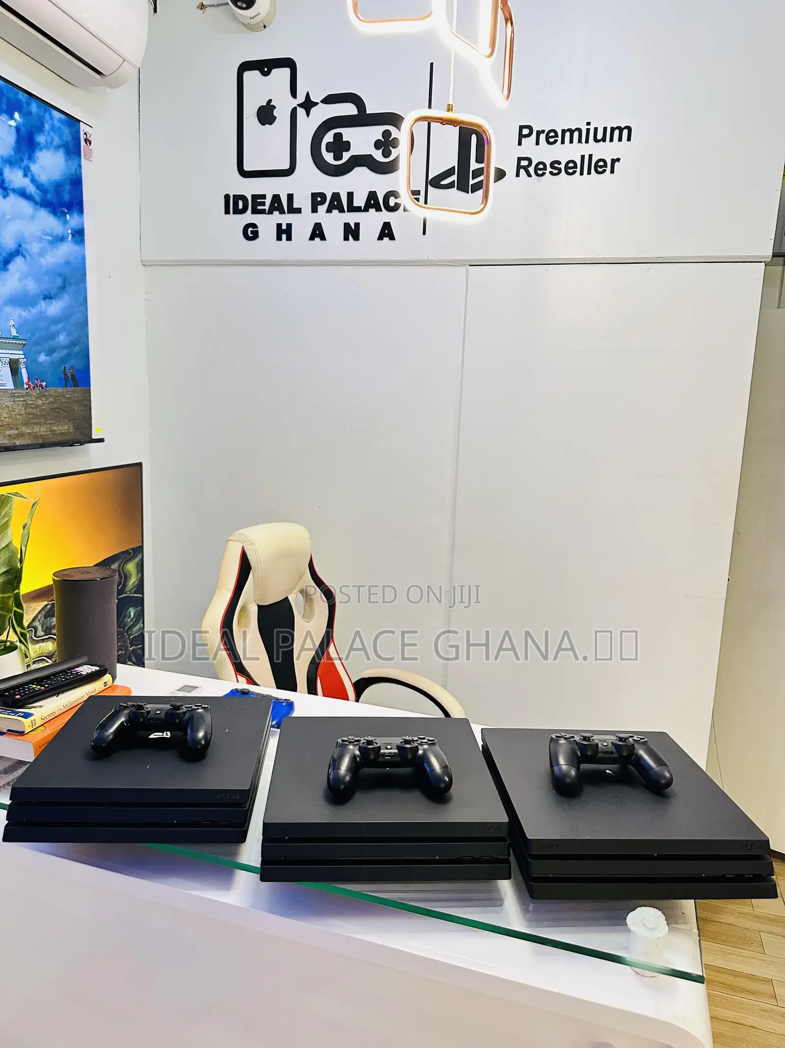 Playstation 4 Pro With 5 Games