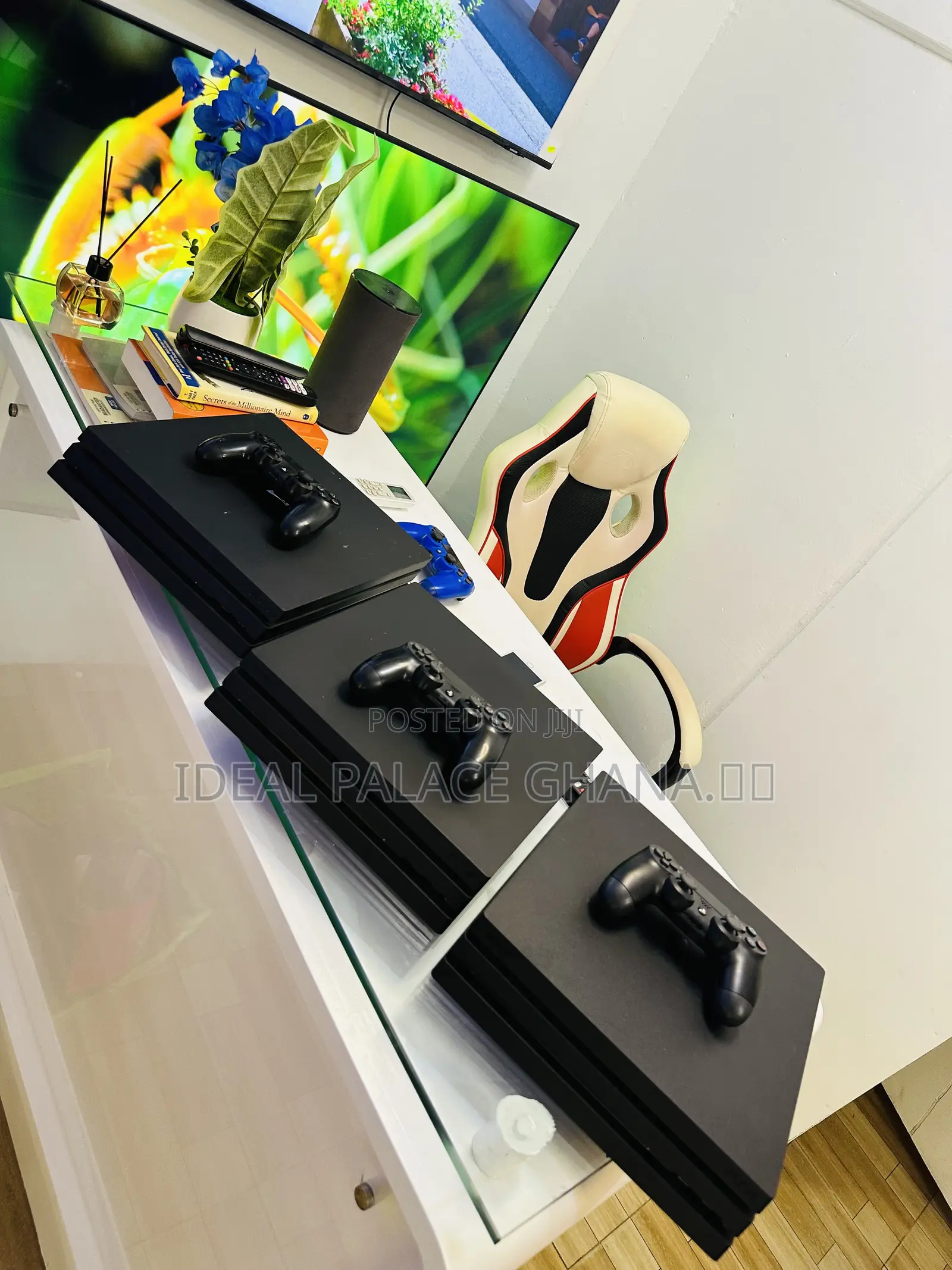 Playstation 4 Pro With 5 Games