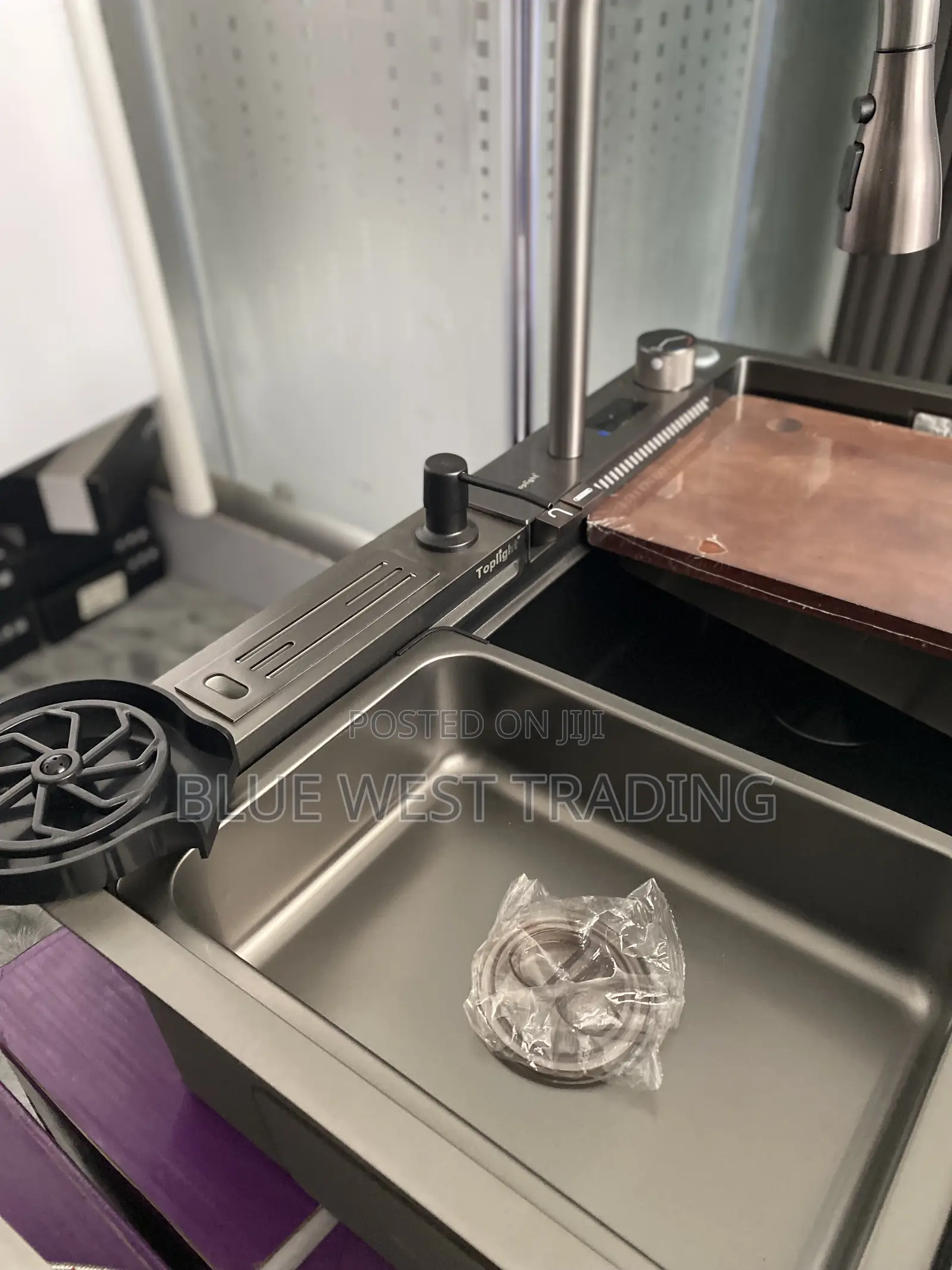 Multifunctional Cabinet Sink With LED Temperature Display