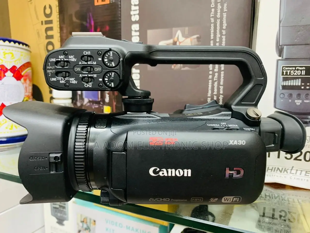 Original Canon Xa30 Professional Handheld Video Camera.