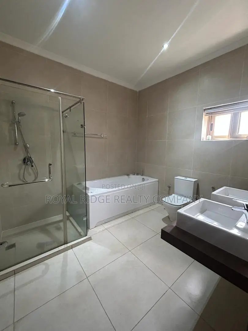 Furnished 5bdrm Townhouse / Terrace for rent