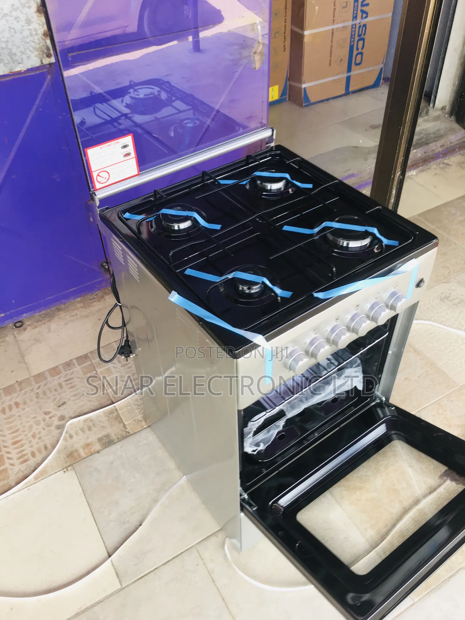 Efficiency Volcano 4 Burners 50x50 Gas Stove and Oven