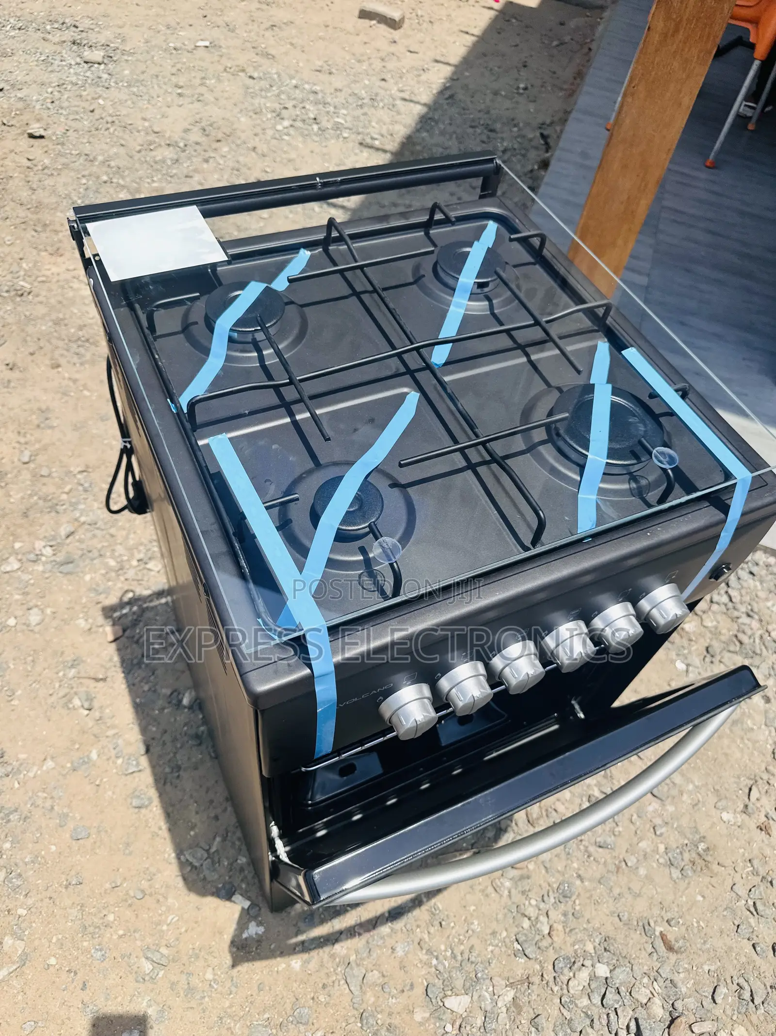 Boack and Shine Gas Cooker Oven Grill 4burner 50/50