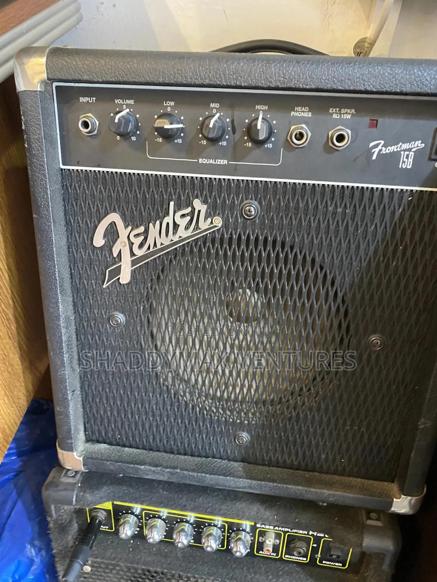 Fender Frontman 15B Bass Combo