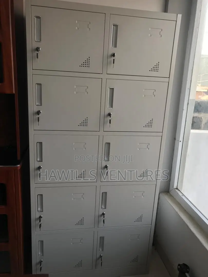 10 Door Lock Cabinet