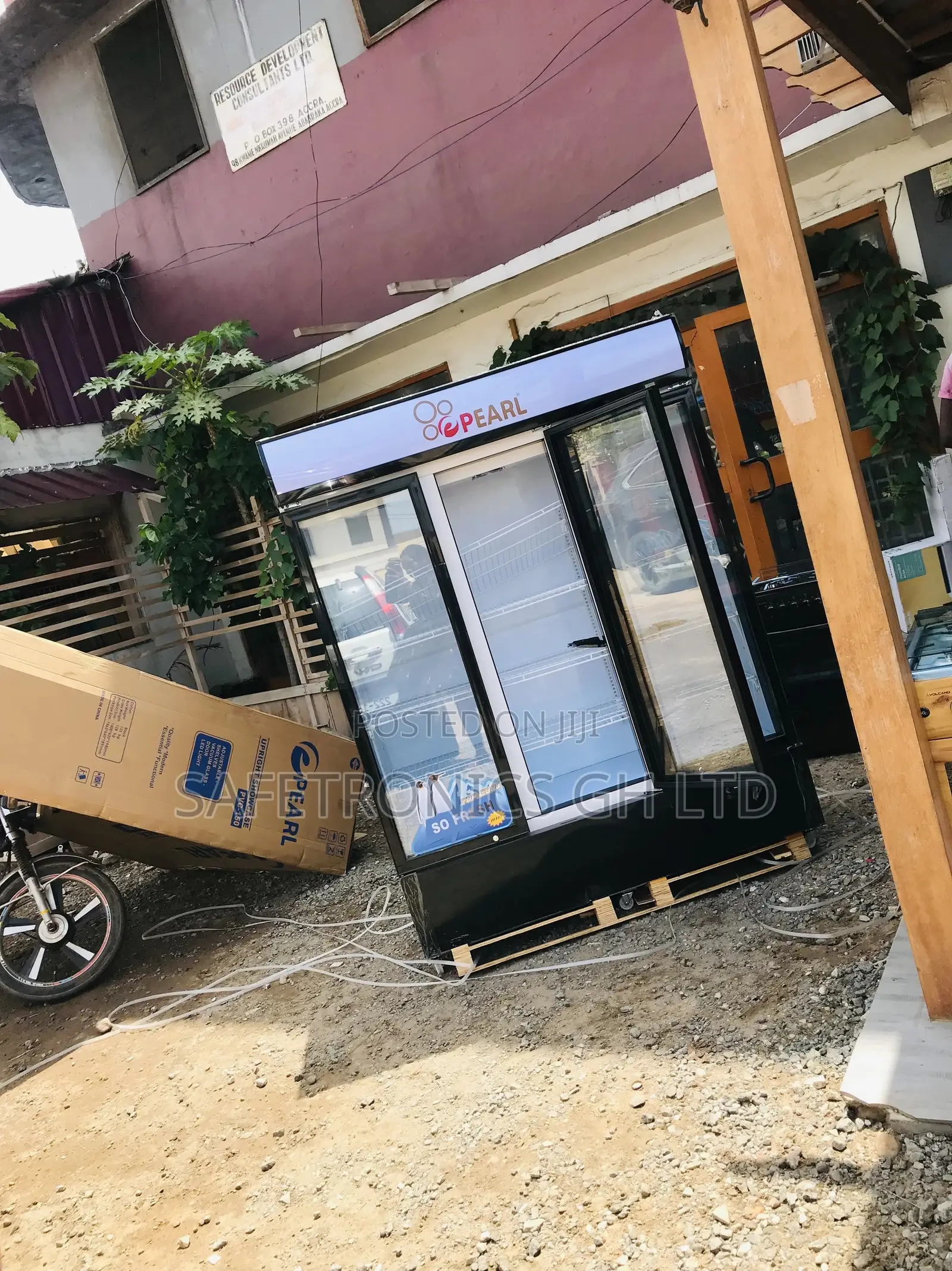 Purchase 3 Doors Glass Pearl Display PVC-150 Fridge