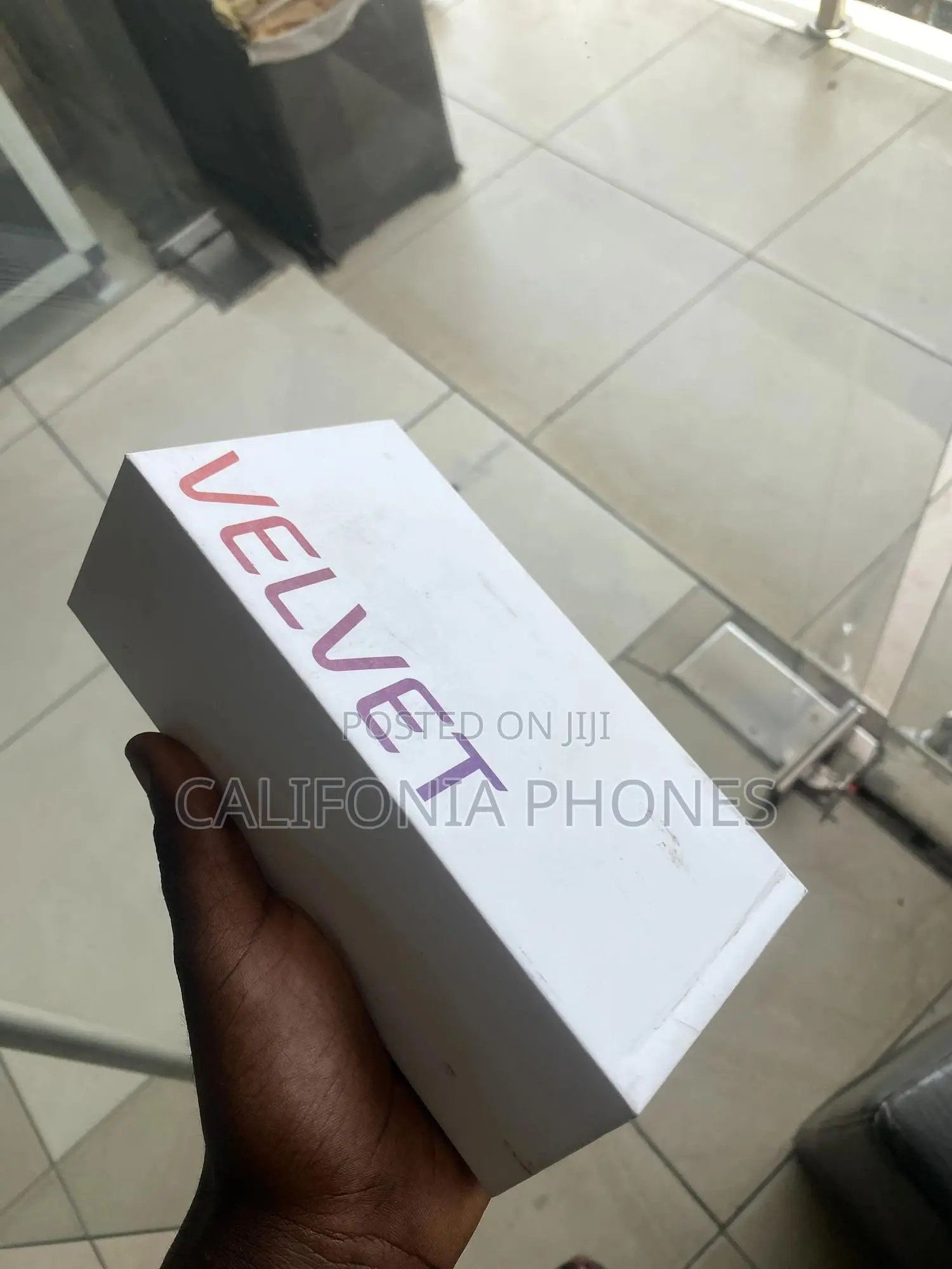 New LG Velvet 5G 128 GB Gray
