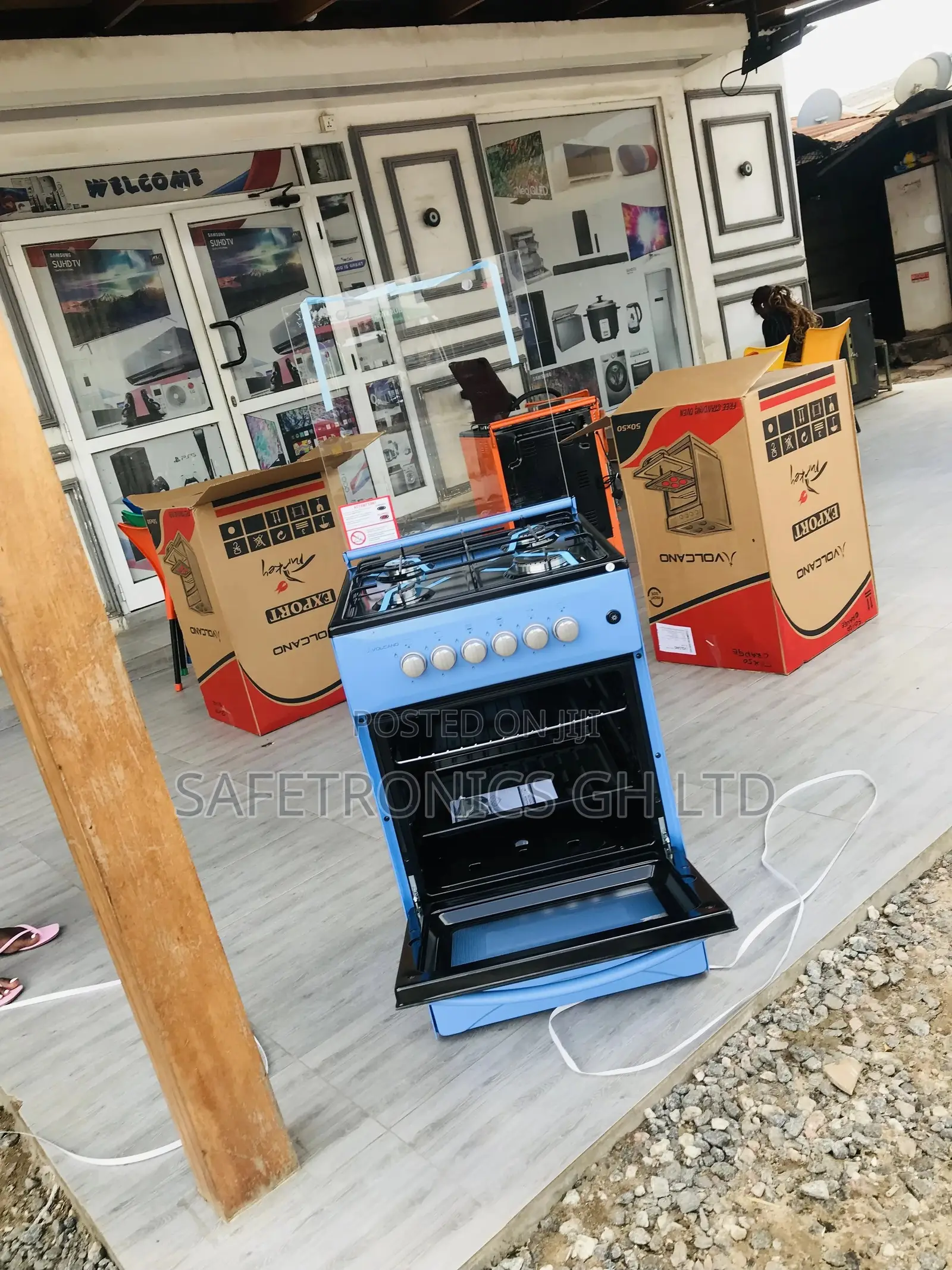 Oven With Grill Volcano Blue Glass Lid 50x50 4 Gas Cooker