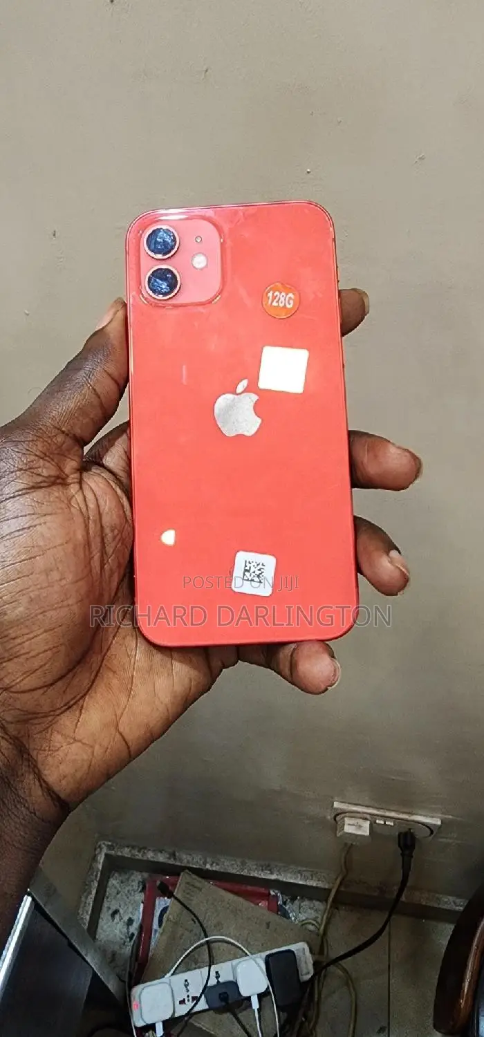 Apple iPhone 12 128 GB Red