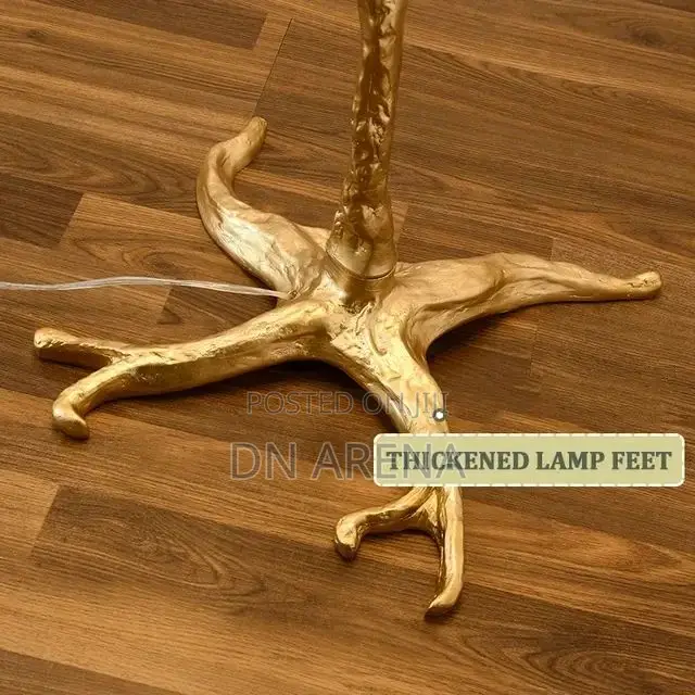Luxury Elegant Ostrich Feathers Floor Lamp