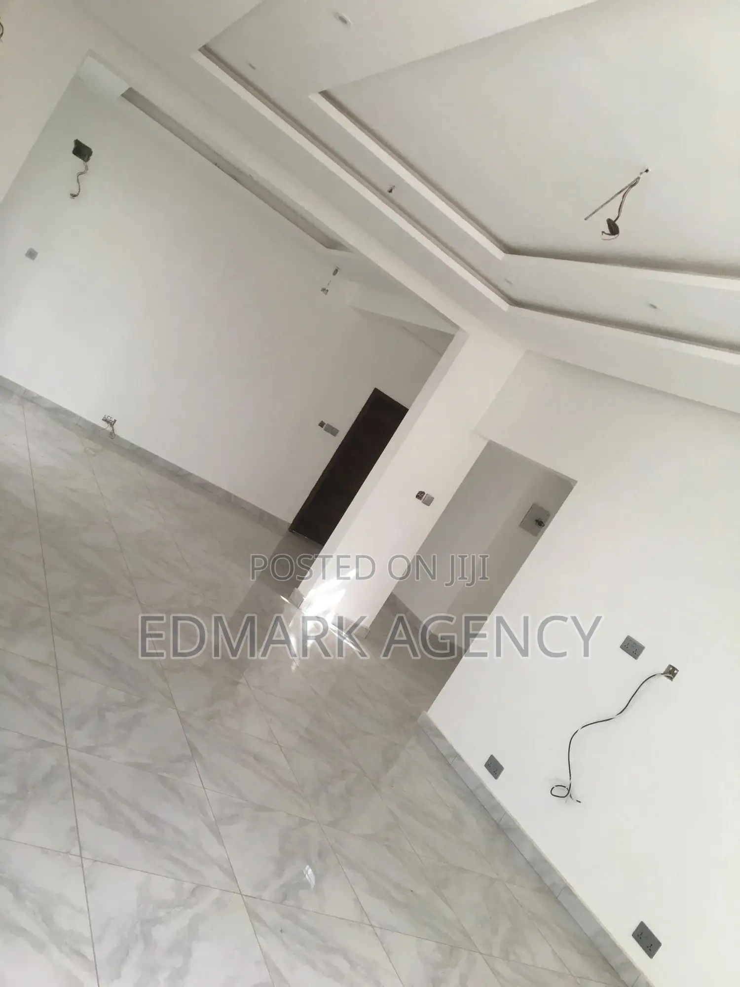 4bdrm House in Achimota Mall for sale