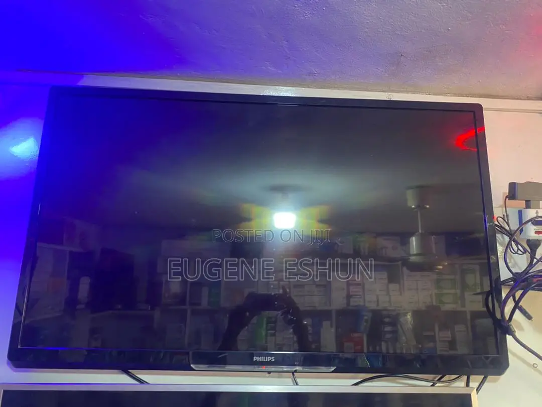 Philips 42" LED Digital Satellite Tv