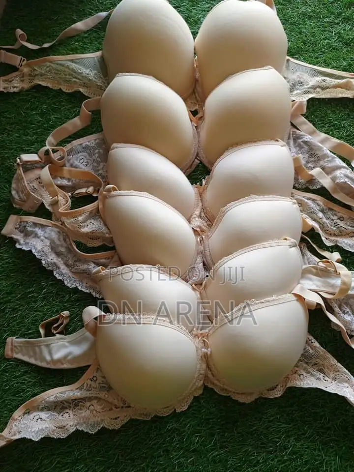 Smooth Bra Gh420 a Dozen of 12 Pieces.