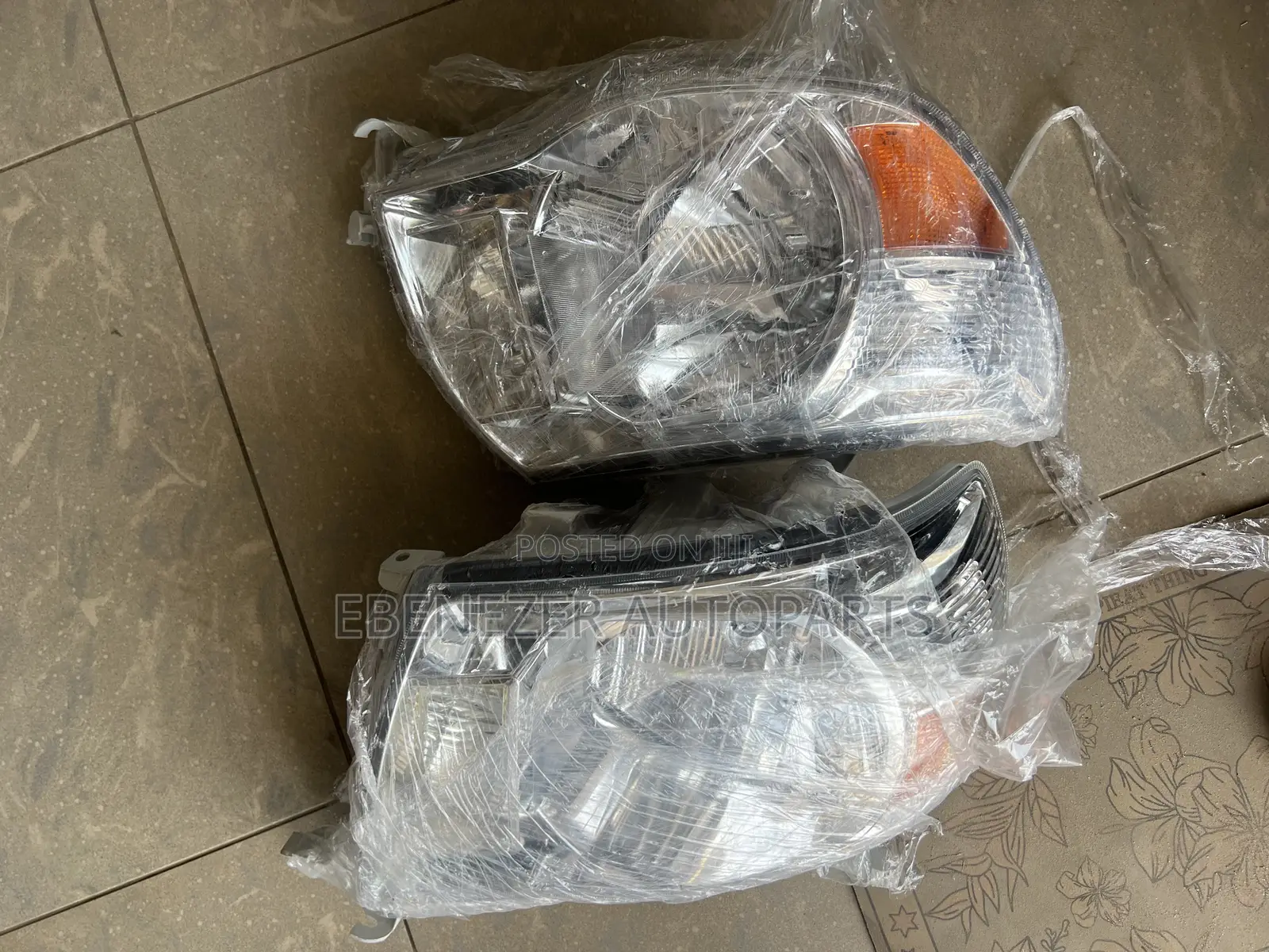 Tacoma 2005,2006,2007,2008,2009,2010,2011 Headlights