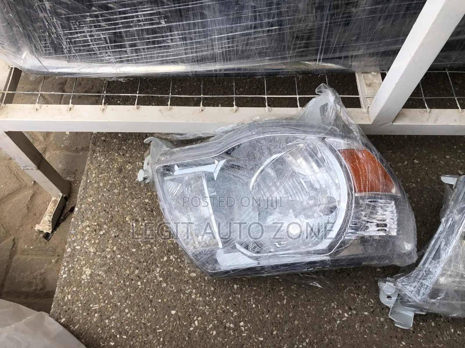 Toyota Tacoma 2005- 2011 Headlight Pair