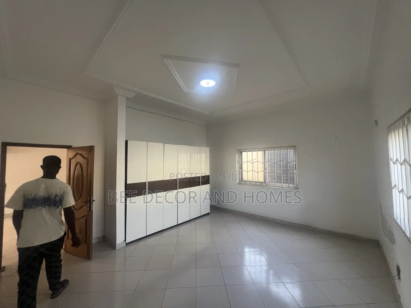 5bdrm Mansion in Bee Decor & Homes, East Legon for sale