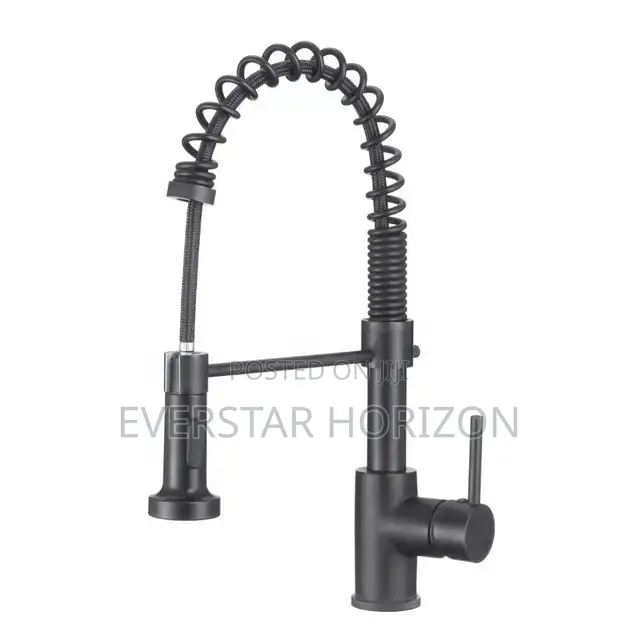 360° Swivel Spring
Pull Out Sprayer Kitchen Sink
Faucet Tap