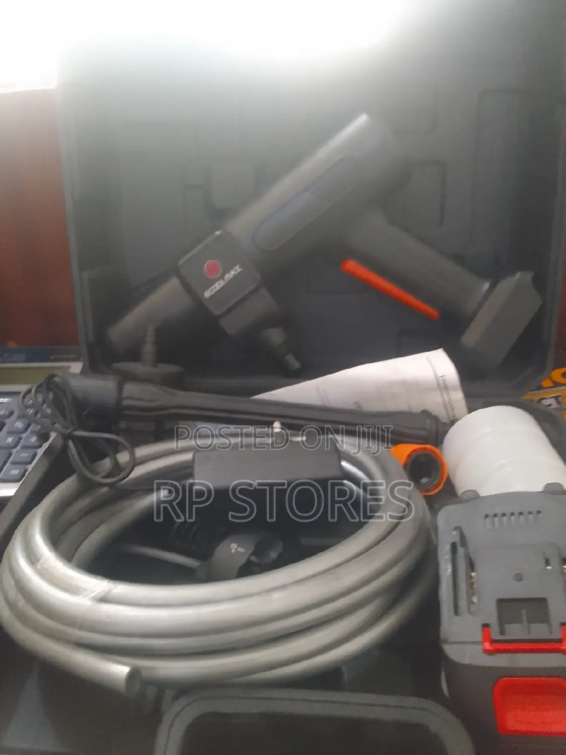 Cordless Pressure Washer
