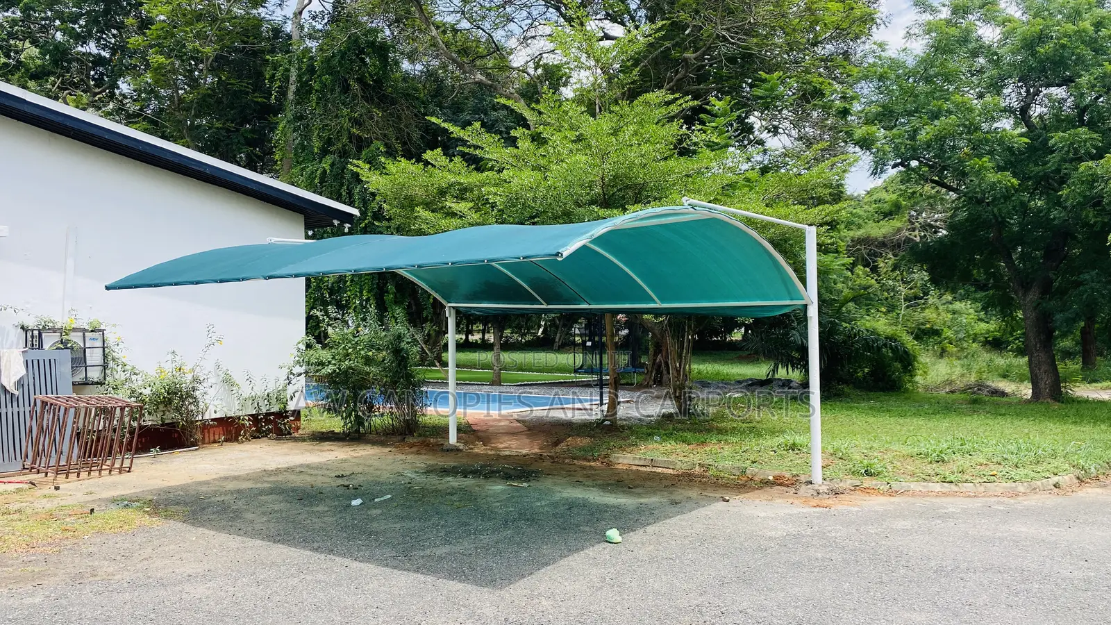Carport Garage Local for Two Cars