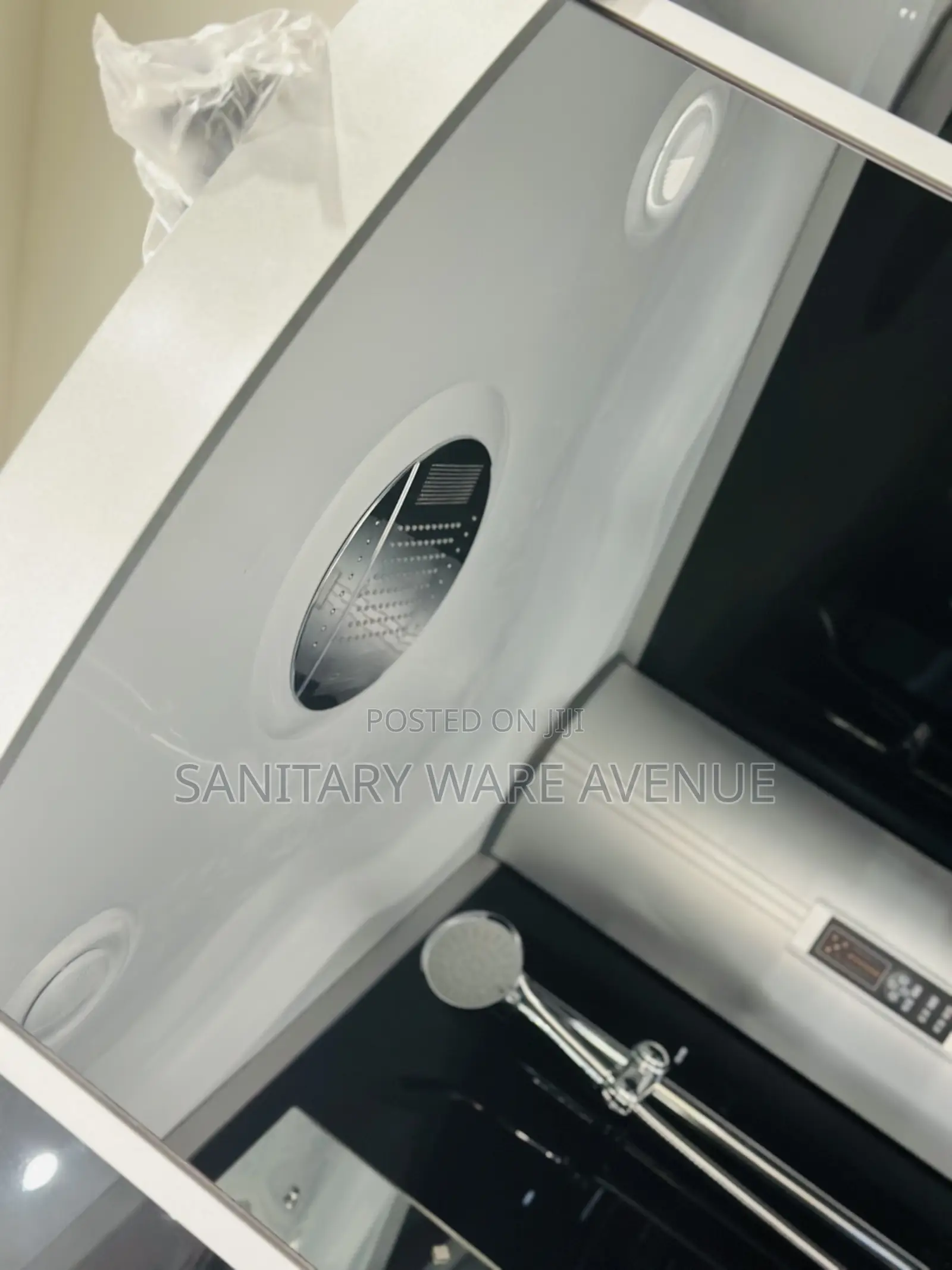 Luxury Shower Booth - Shower Enclosure - Jacuzzi Cubicle