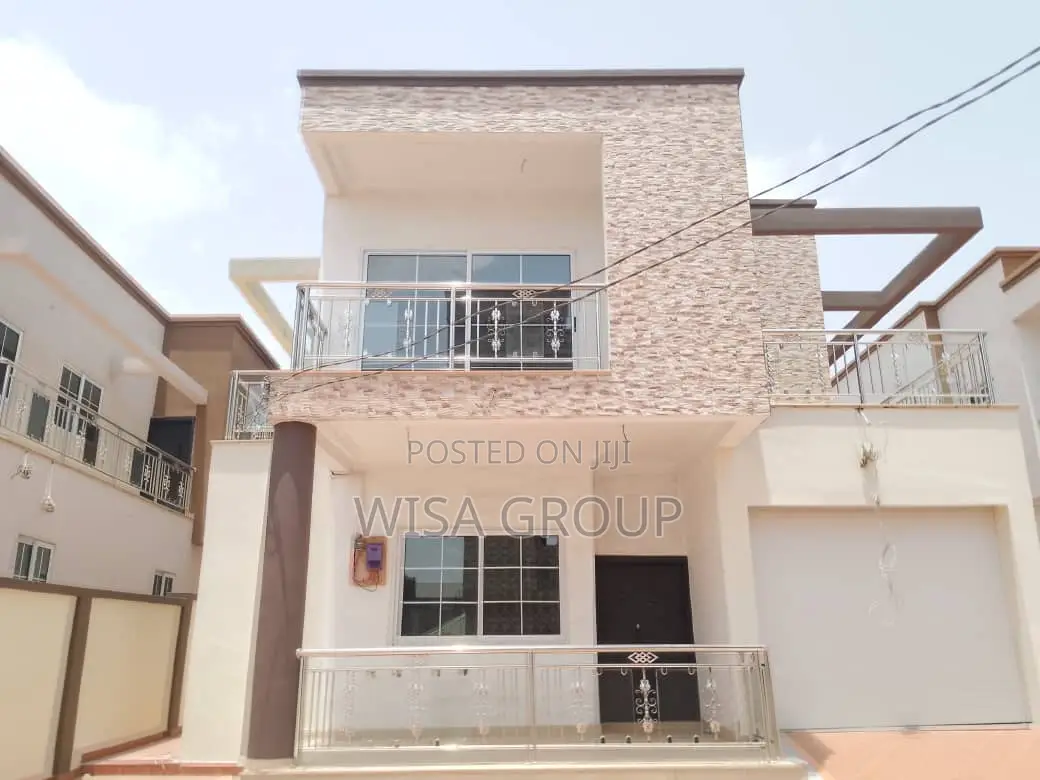 5bdrm Duplex in Wisa Groups, Accra Metropolitan for rent