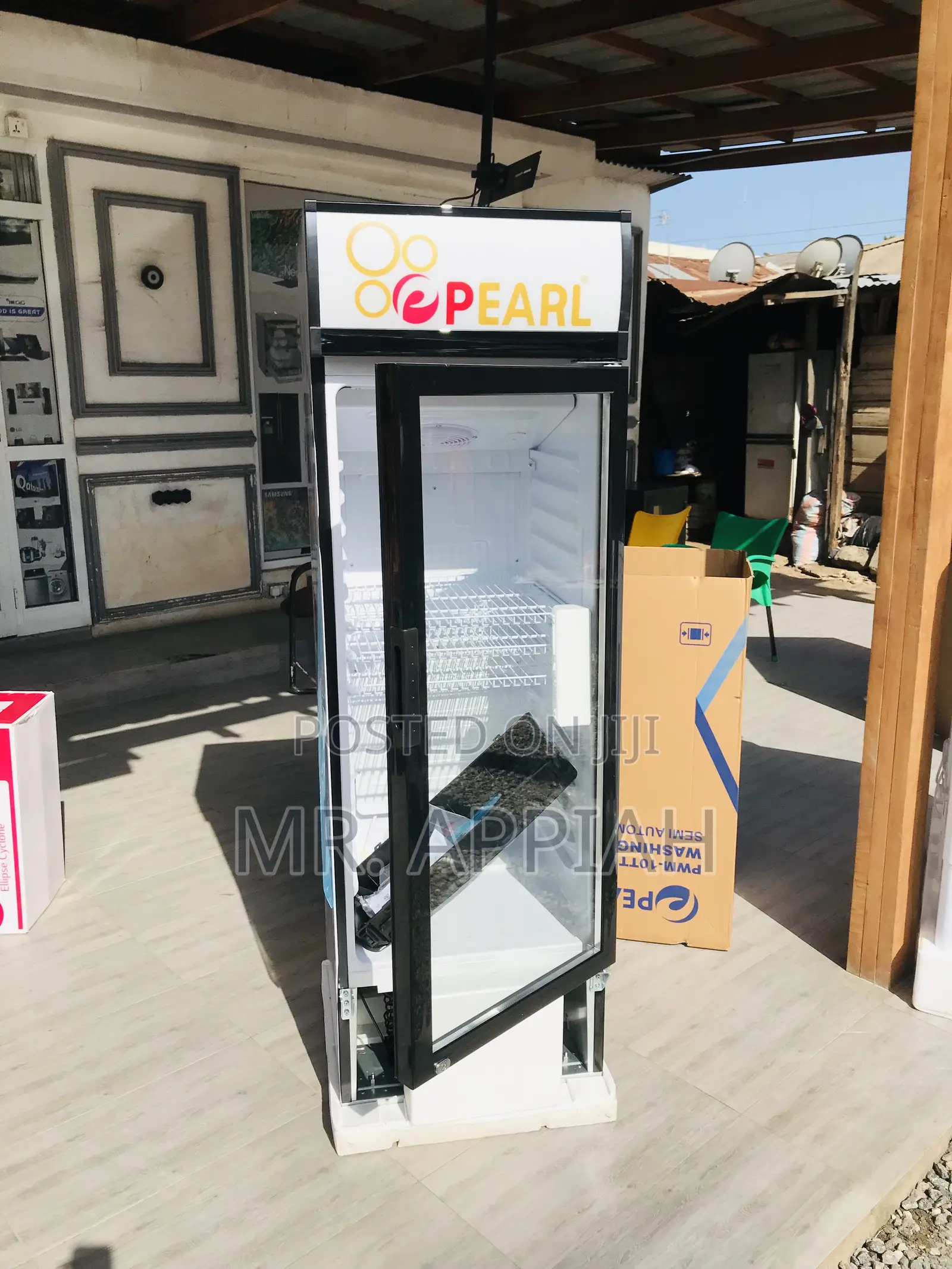 High Quality Pearl PVC 316-2b 1 Door Beverage Cooler.