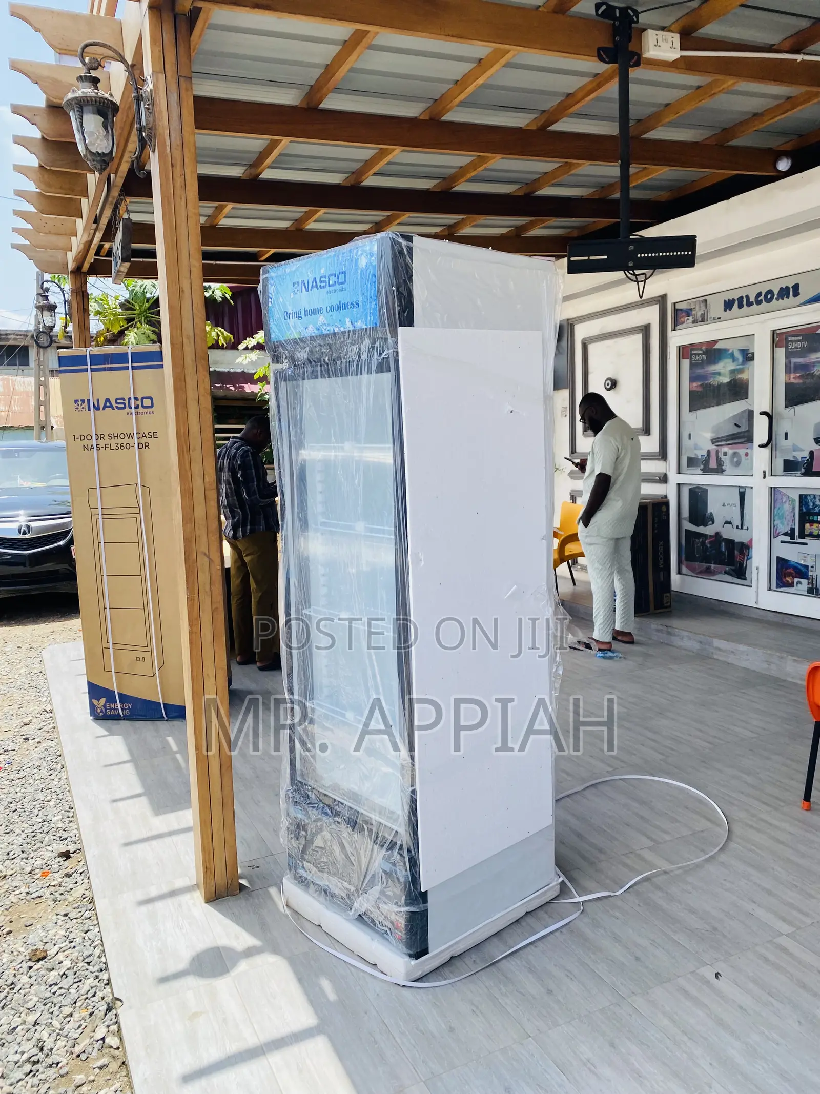 Quality Yet Affordable Nasco Nasfl360-1dr Display Fridge.